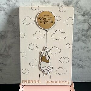 NWOT‎ Disney Winnie the Pooh 12 Eyeshadow Palette by Taste Beauty 0.81 oz.